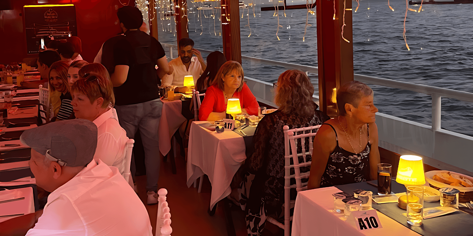 Romantic Bosphorus evening cruise with all-inclusive dinner and Turkish cultural show