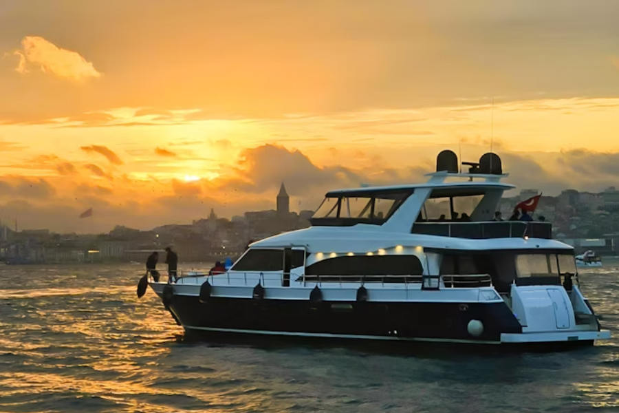 romantic bosphorus cruise by private yacht